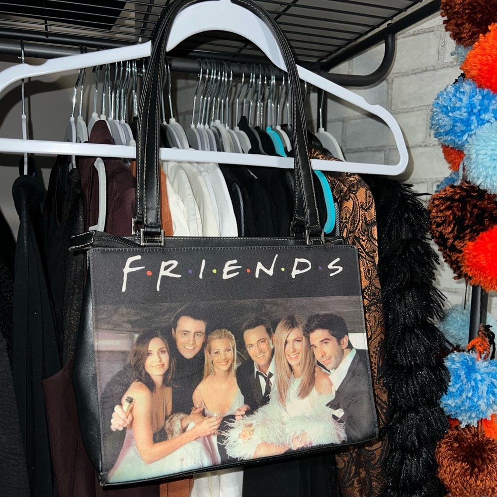 VINTAGE Friends purse